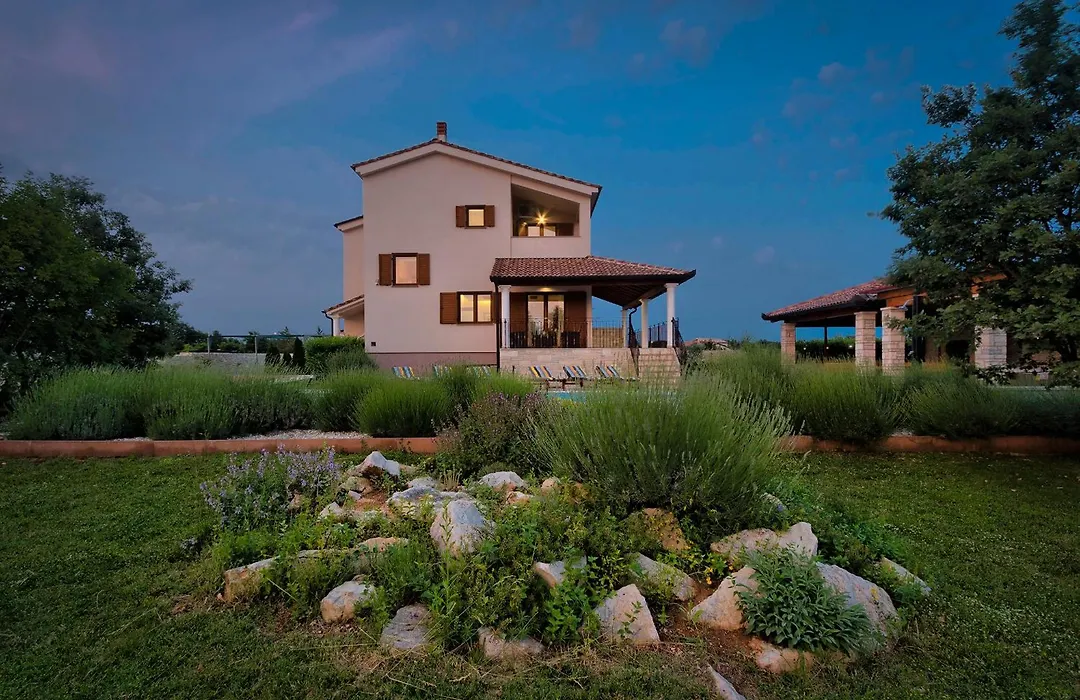 Villa Stokovci In Central Istria For Families And Kids With A Large Garden And Playground-1